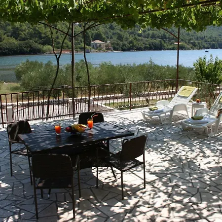 Apartment Marin Ston