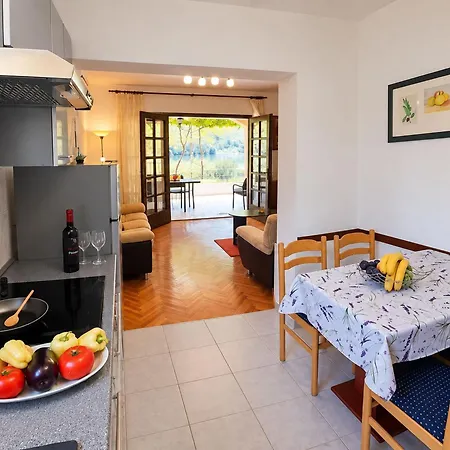 Apartment Marin