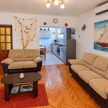 Apartment Marin *